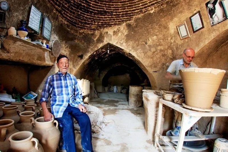 لالجین همدان؛ پایتخت سفال ایران | راهنمای جامع سفر لالجین همدان صنایع دستی و سفالگری در لالجین همدان